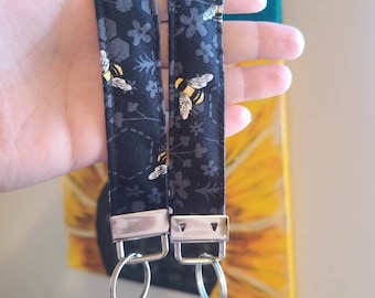 Honey Bee Wristlet Keychain, Key fob, Car Accessories, Gift for Her, Bumble bee, Insect Gift, Purse Accessorie