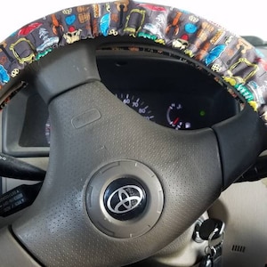 Friends Steering Wheel Cover made with Licensed Friends Fabric, Nostalgia TV Show, 100% Cotton, Washable, Custom Car Accessories