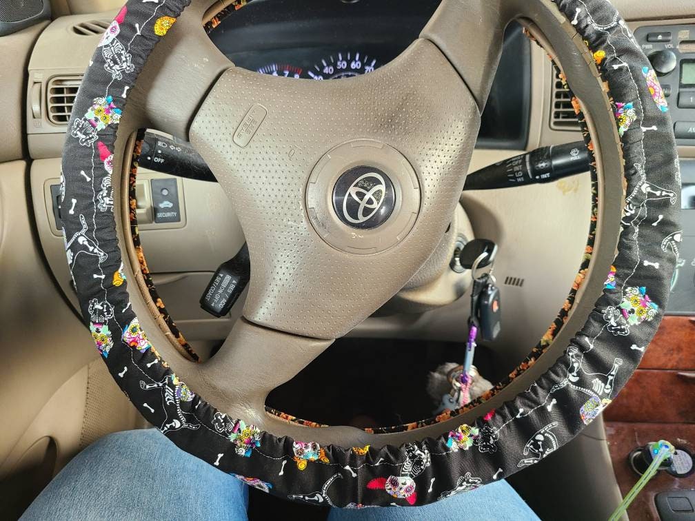 38cm Car Steering Wheel Cover Cute Dog Bulldog Anti-slip Animal Auto  Decoration Elastische Auto Accessories
