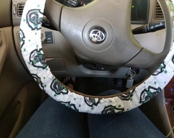Steering Wheel Cover made with Licensed HP Fabric