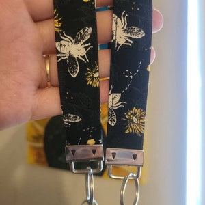 Honey Bee Wristlet Keychain, Key fob, Car Accessories, Gift for Her, Bumble bee, Insect Gift, Purse Accessorie