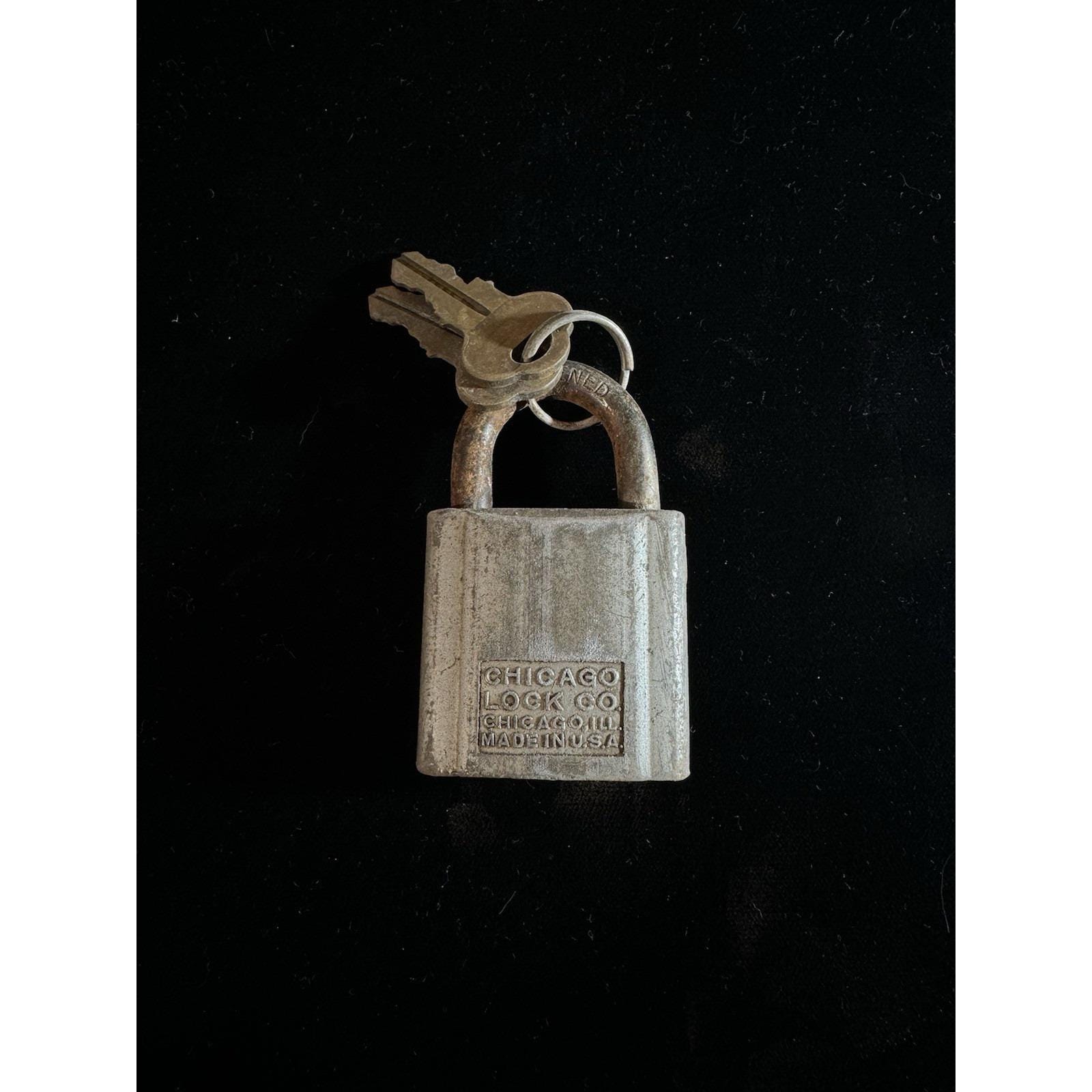 Chicago lock co key - Etsy 日本