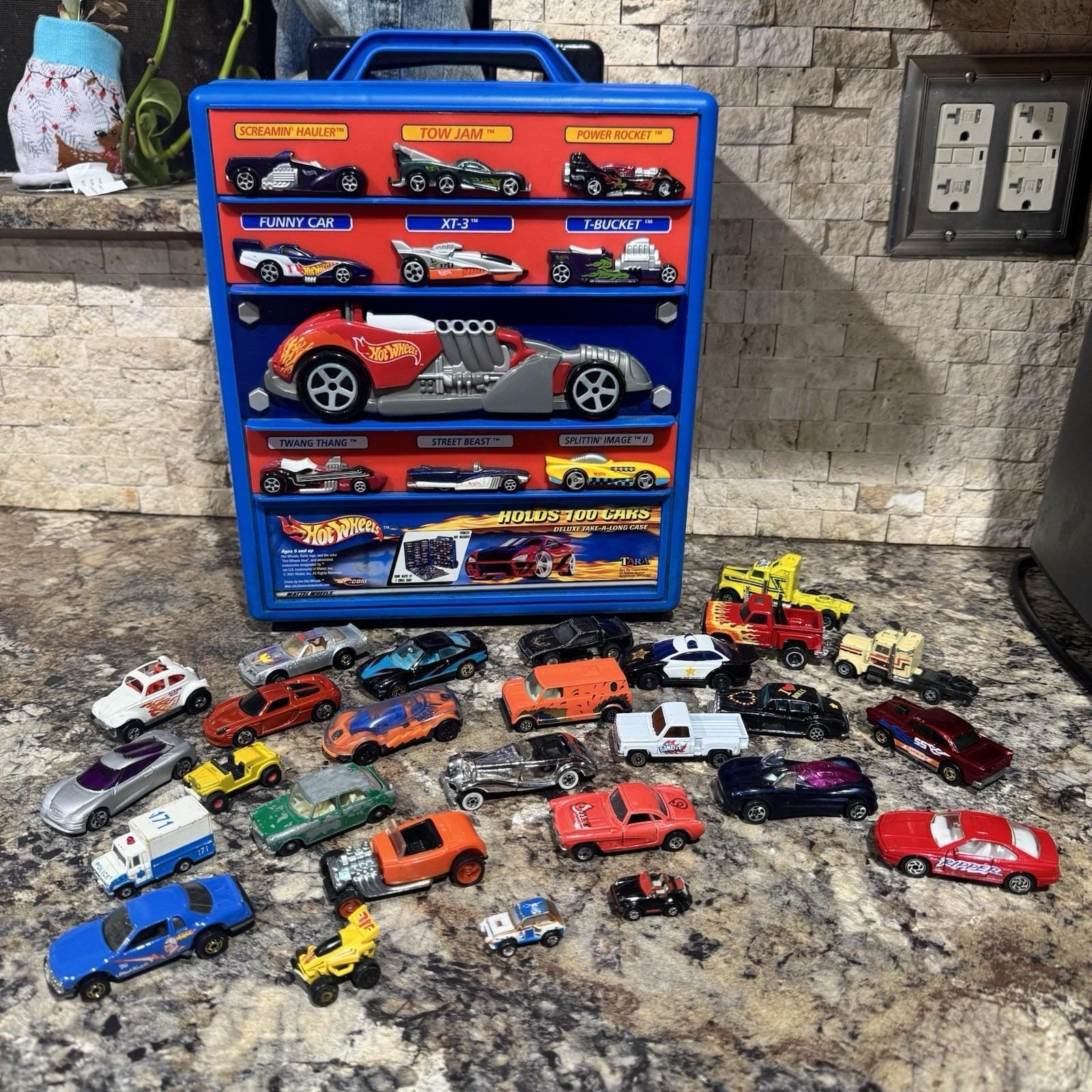 ビンテージ マテル ホットウィール 1980年製12台収納ケース （車両込み） Hot wheels car carrying case - Etsy 日本