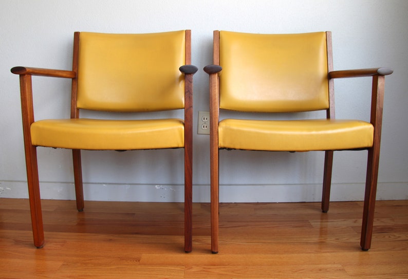 Mid Century Walnut Armchairs by Johnson Chair Company, A Pair image 1