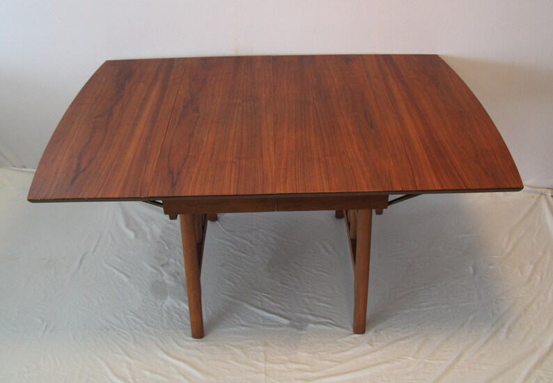 Mid Century Modern Drop Leaf Dining Table with Butterfly Leaf image 3