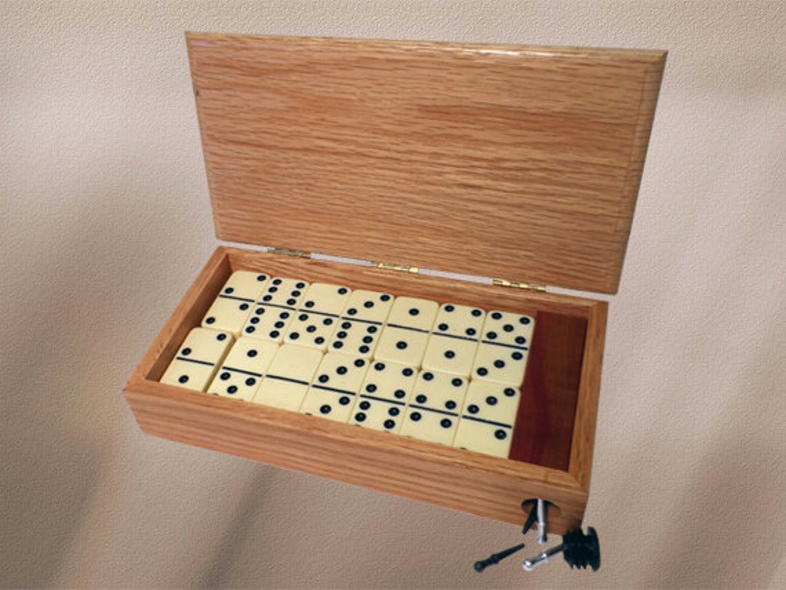19. Dominoes Box W/cribbage Board Scoring Etsy