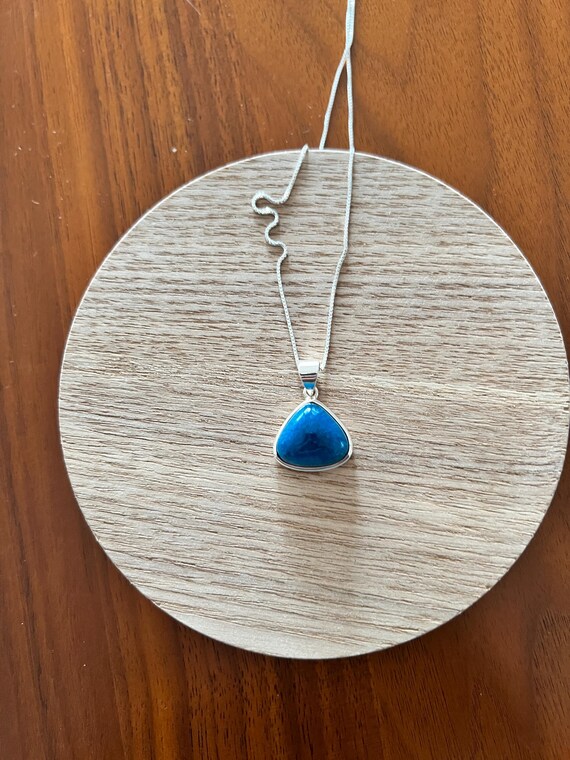 A deep blue rounded triangular shaped cavensite p… - image 3