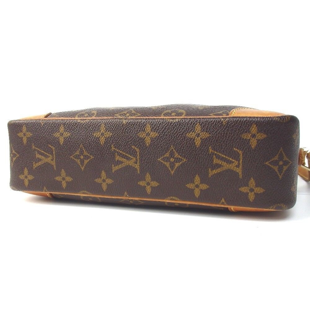 Does Louis Vuitton Fix Straps For Free Shipping