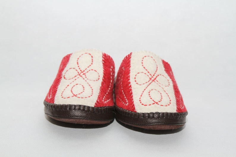 Mongolian Soft Leather Slipper with Felt sole Mongolian Soft Leather Slipper with Felt sole