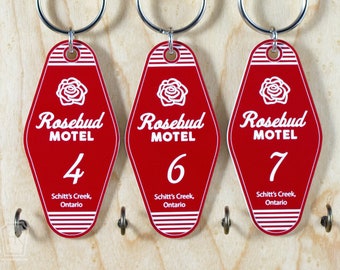 Schitts Creek Rosebud Motel Keychain Vintage Style | TV watch party favors and bachelorette gifts | Funny Retro Customized Key Tag Badge