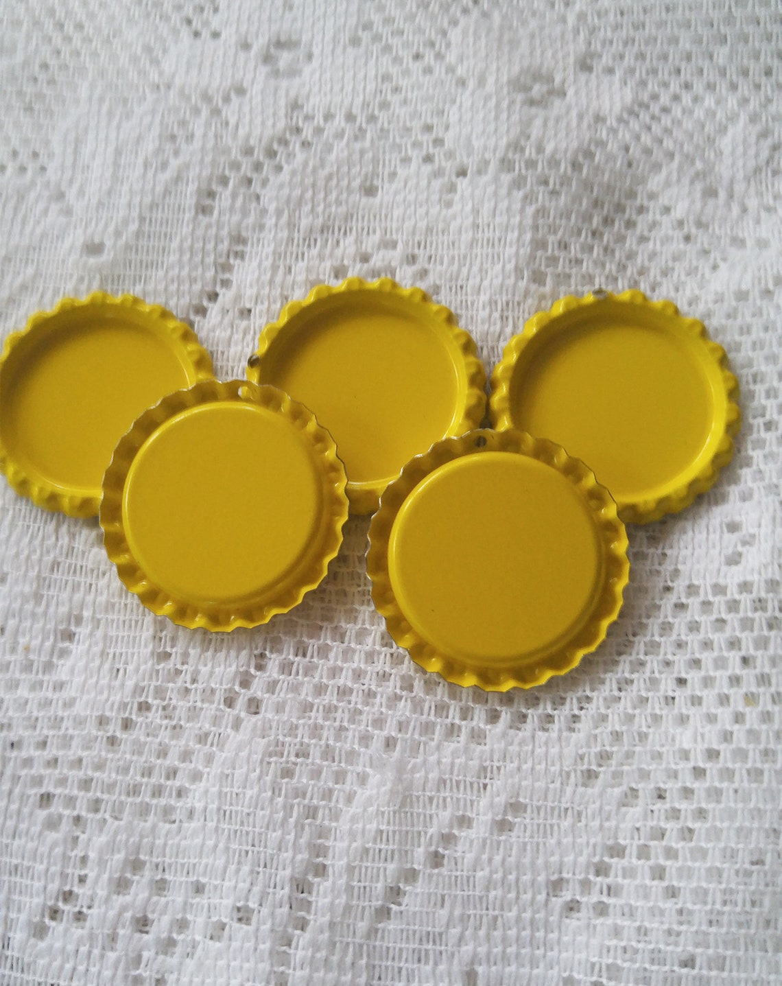 25 Yellow Bottle Caps Have Holes FLAT Linerless BottleCaps Etsy