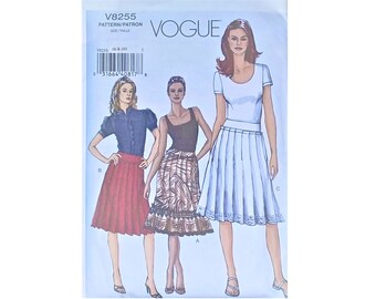 UNCUT* Vogue 8255 Dirndl Boarder Print Ruffle Edge Pleated Skirt 3 Styles Sewing Pattern Petite Size UK 6 8 10