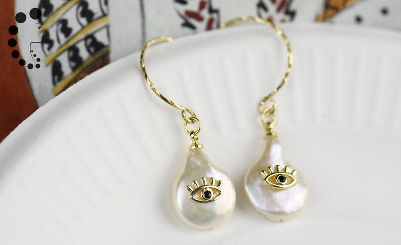 Baroque pearl earrings,Evil Eye Earring,Irregular Pearls,Fresh Water Pearl earings,Evil eye jewelry,Drop earrings,Bridesmaid gift