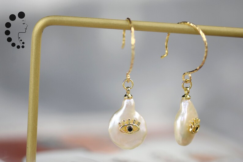 Baroque pearl earrings,Evil Eye Earring,Irregular Pearls,Fresh Water Pearl earings,Evil eye jewelry,Drop earrings,Bridesmaid gift