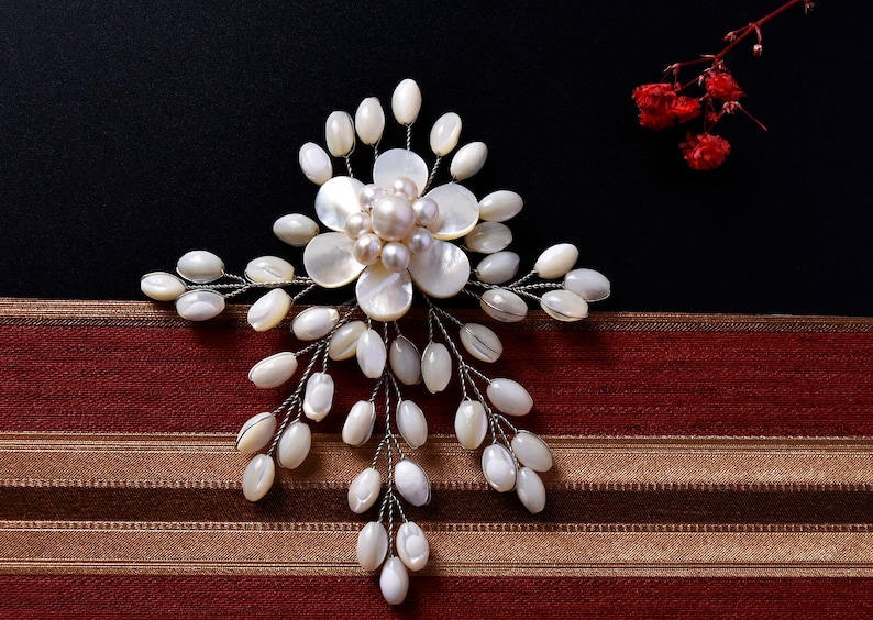 Shell Flower Brooch,Freshwater Pearl Brooch Pin,Wire Wrapped Brooch,Brooch Corsage,Blooming branch brooch,Gift For Women,Wedding party