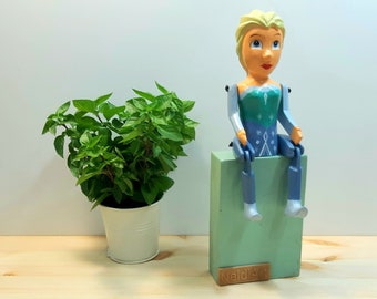 Wooden Elsa Frozen Toy - Hand Painted Elsa Frozen Puppet - Kids Room Décor - Toddler Toys Gift