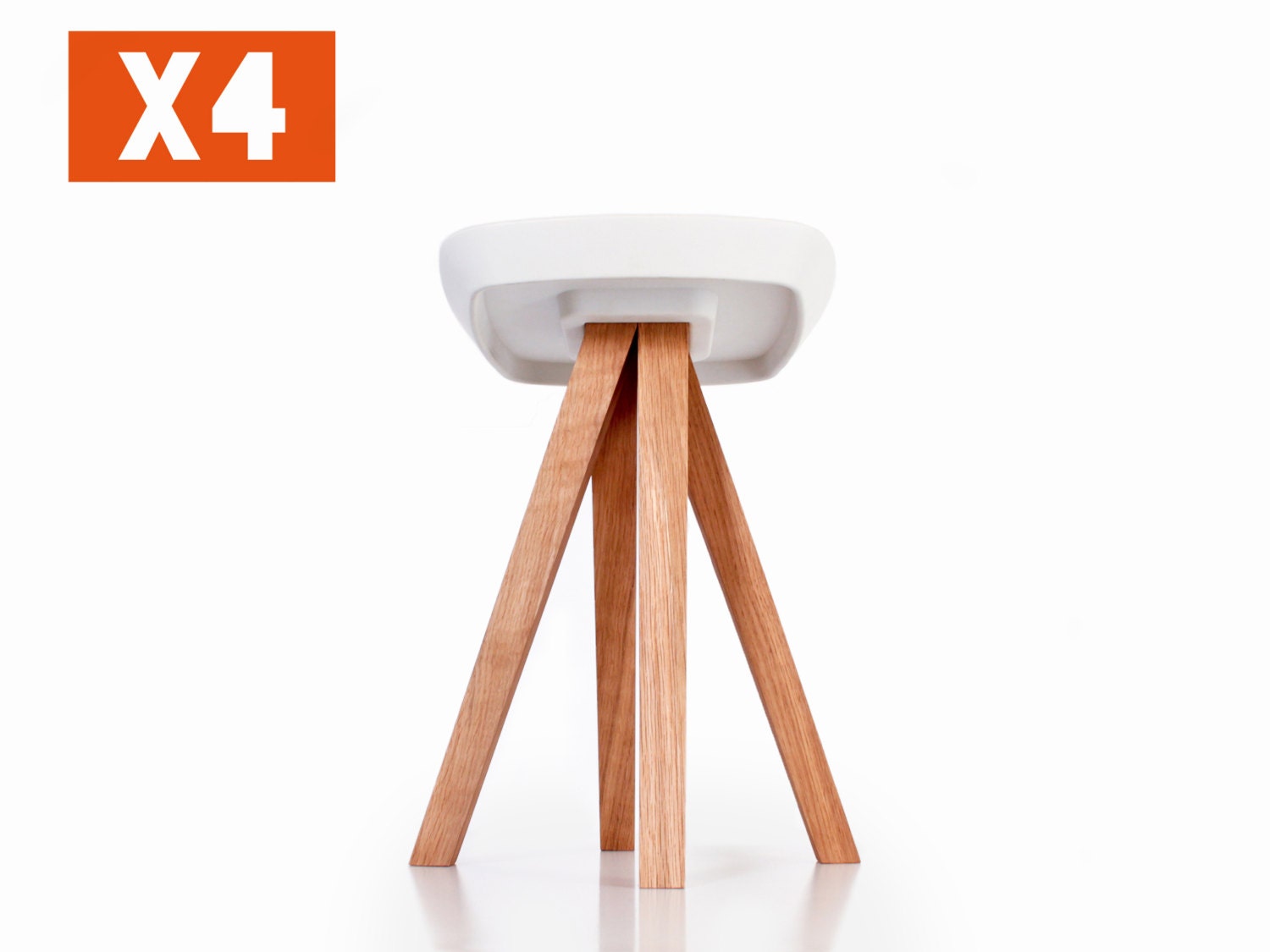 Lot De 4 tabourets, Guéridons
