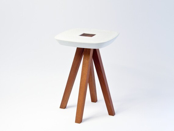 Black burned wood Interlocking assembly without tools Pedestal table bedside table White concrete Stool STOCK