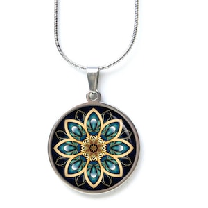 Collana in acciaio inossidabile mandala caleidoscopio mosaico nero smeraldo oro - idea regalo di Just Trisha