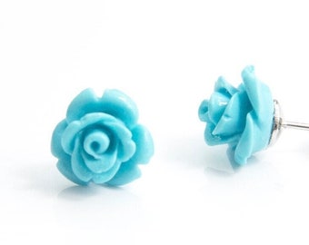 Delicate turquoise roos oorstekers - roestvrij staal - bloemenjuwelen - cadeau-idee Just Trisha