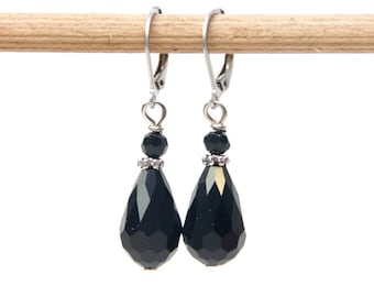 Acier inoxydable boucles d’oreilles avec perles en verre noir