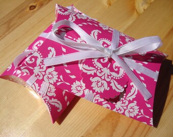 8 Pillow Boxes - Pink Damask - Set of 8 - Party Favors - Treat Boxes - Gift Boxes - Handmade