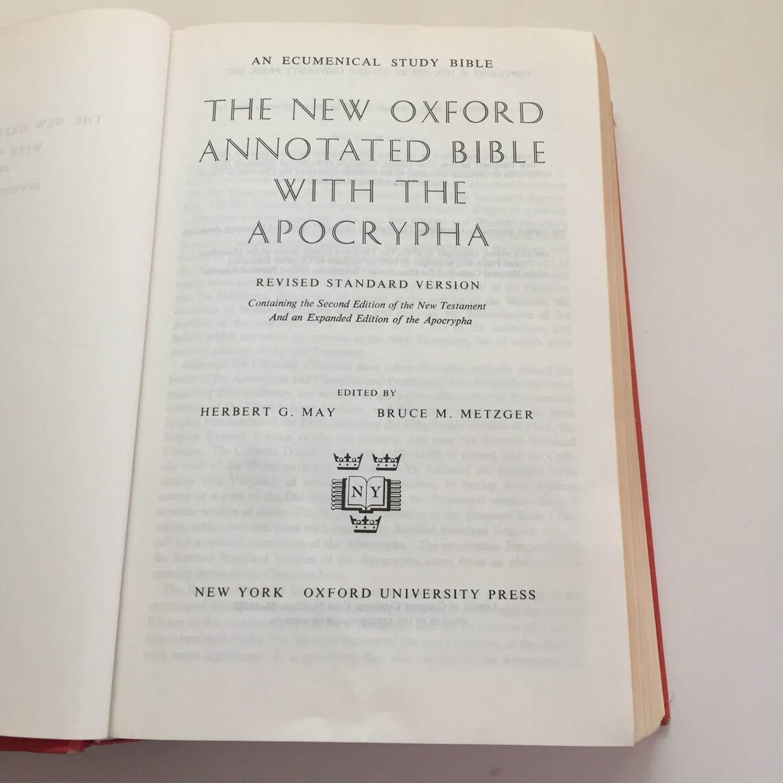 The New Oxford Annotated Bible With the Apocrypha Revised - Etsy