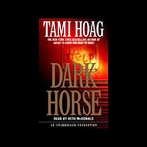 Peut inclure: Couverture du livre "Dark Horse" de Tami Hoag. La couverture présente un coucher de soleil rouge et orange avec le mot "HELP" en blanc sur fond rouge. Le titre "Dark Horse" est en gros caractères blancs sur fond noir.