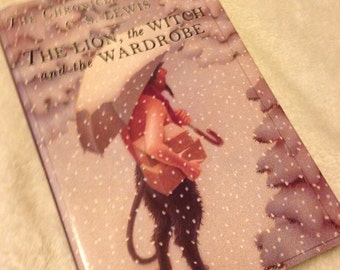 The Lion, the Witch and the Wardrobe The Chronicles of Narnia, Book 2 -  Reprint C.S. Lewis