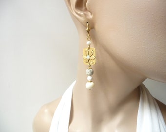 Mother-of-pearl and brass earrings, white and gold earrings, unique piece