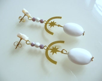 White earrings, mother-of-pearl and stones, unique piece