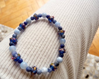 Bracelet de pierres bleues , pierres semi précieuses et verre de Murano