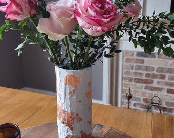 Hand crafted vase / texture rose gold / Wedding gift / anniversary present / white / foil / vase / cement/ home decor