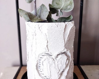 Hand crafted / vase / Valentine gift / cement / heart