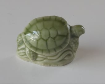 Wade Figurine-Green Sea Turtle North American Endangered Series-Fathers Day gift
