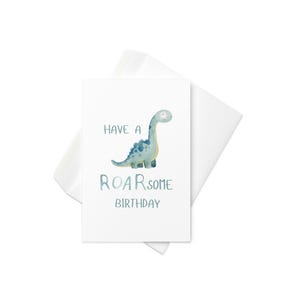 ROARsome Dinosaurier Geburtstagskarte - Süße Kindergeburtstagskarte - Aquarell Dino Grußkarte - Jungen oder Mädchen - Lustig & Verspielt