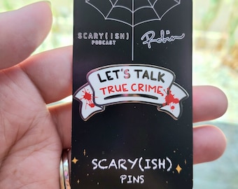 Hablemos de True Crime Fandom Pin 1.5 pulgadas Pin de esmalte duro