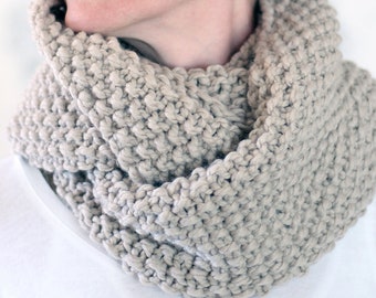Classic Seed Stitch Cowl Knitting Pattern, Simple Chunky Knit Cowl, Reverence