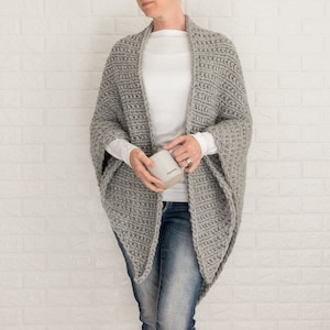 Oversized Chunky Knit Triangle Shawl Knitting Pattern PDF Download