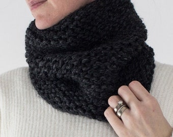 Gratitude - Knitting Pattern - Infinity Scarf Super Easy Knit Cowl - Brome Fields