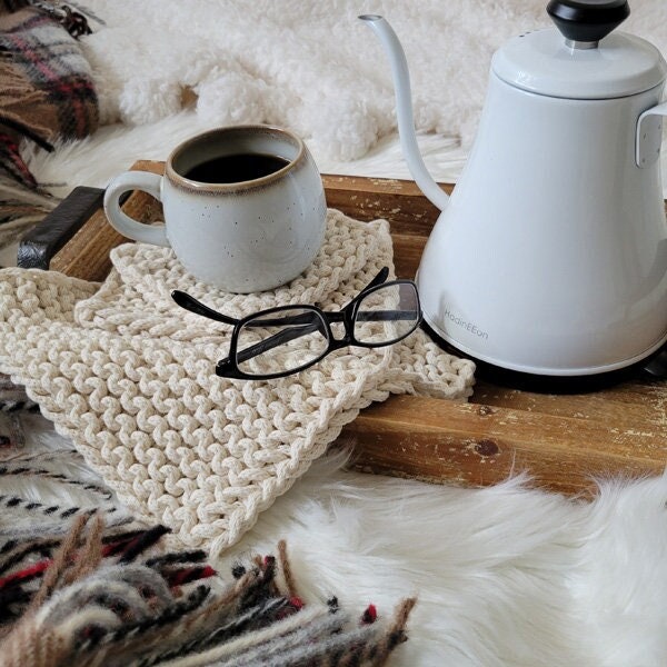 Thick Knit Potholders - 3 Trivet Knitting Patterns - Knit Coaster Pattern - Knit Flat - Perfect Project for Beginner Knitters - Coming Home