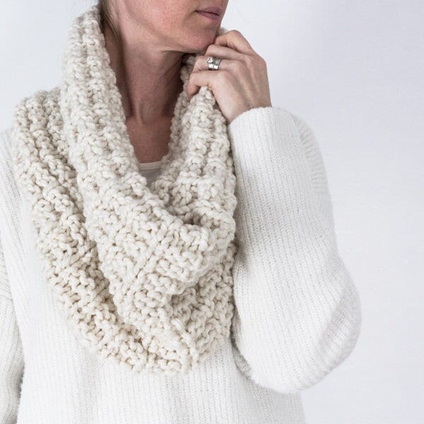 Unity - Knitting Pattern - Infinity Scarf Beginner Knit Cowl - Brome Fields