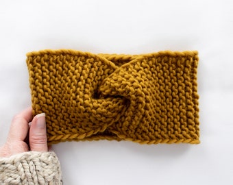 BEGINNER Knitting Pattern, Twist Headband Download, Chunky Knit, Knitted Headband with a Twist, Easy Garter Stitch Twist Headband Pattern