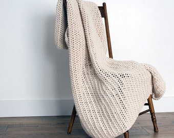 Looks Like Crochet Knitting Pattern - Easy Blanket Knitting Pattern - Chunky Throw Knit Blanket - LoveMe