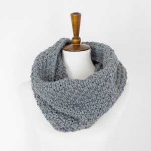 Comfy Cozy - Knitting Pattern - Beginner Knit Cowl - Brome Fields