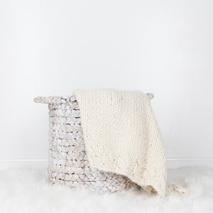 Cable Knit Blanket Chunky Throw Knitting Pattern Baby Toddler Knit Blanket 5 Sizes Grace image 3