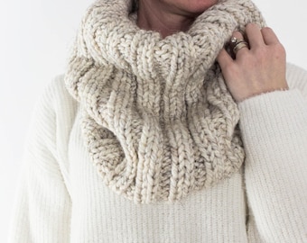Classic Simple Beginner Cowl Knitting Pattern, Super Chunky & Cozy Cowl Pattern, Trendy Oversized Cowl Pattern, Daring