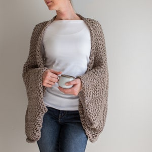 SIMPLE LACE Knitting Pattern - Summer Lace Scoop Shrug Knitting Pattern - Knit Cocoon Cardigan - Easy Rectangle Knit Shrug - Resolve Worsted