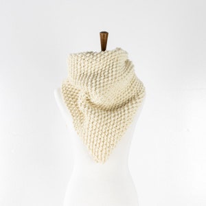 Seed Stitch Triangle Shawl Knitting Pattern / Shawl Scarf Pattern / Knit Triangle Scarf / Easy Shawl Knitting Pattern / Cuddles image 2