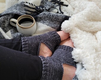 Simple Yoga Sock KNITTING Pattern, Quick Toeless Sock, Sock Yarn